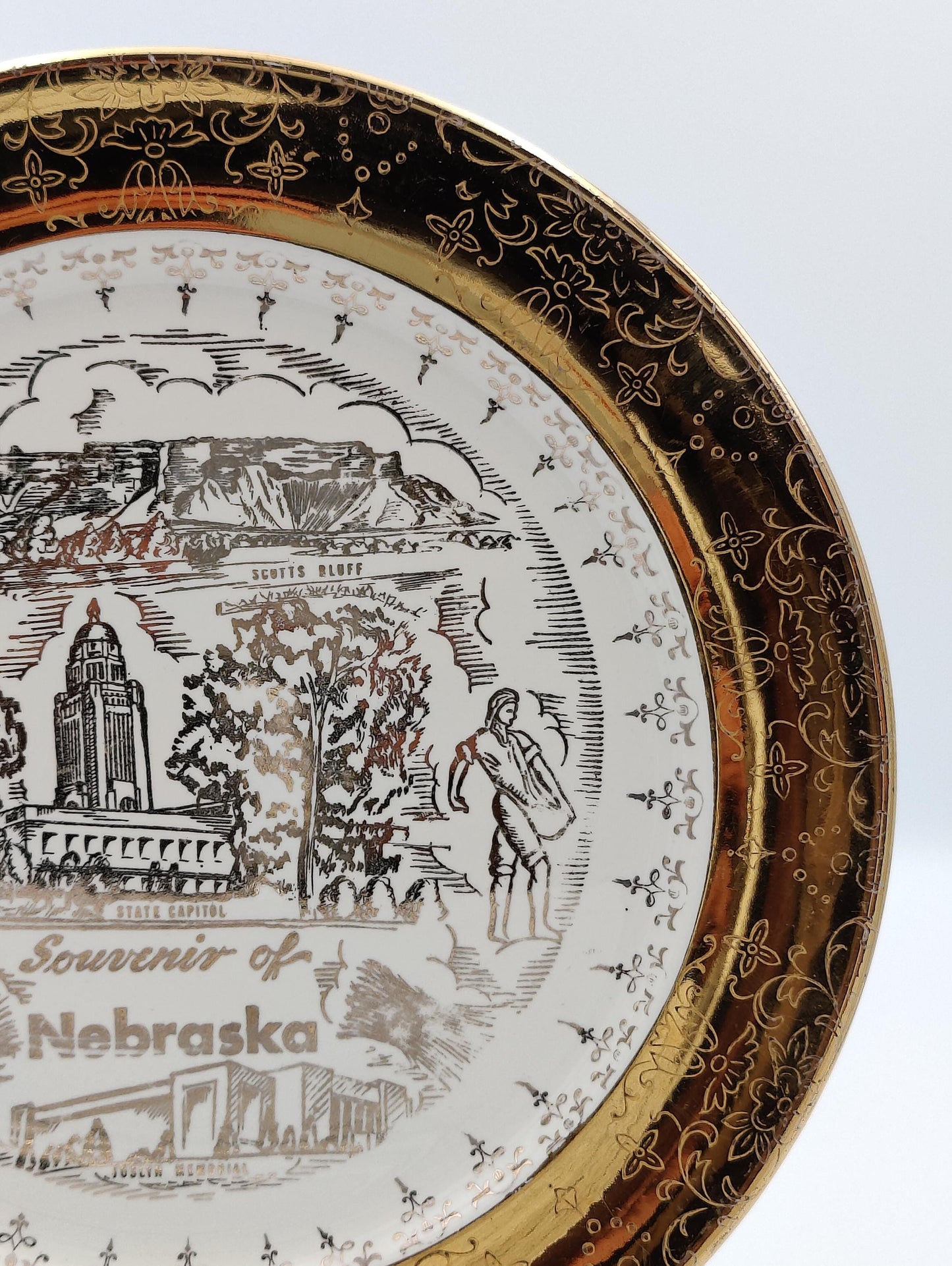 VTG 9" Nebraska Crest O Gold 22k Warranted Souvenir Display Plate