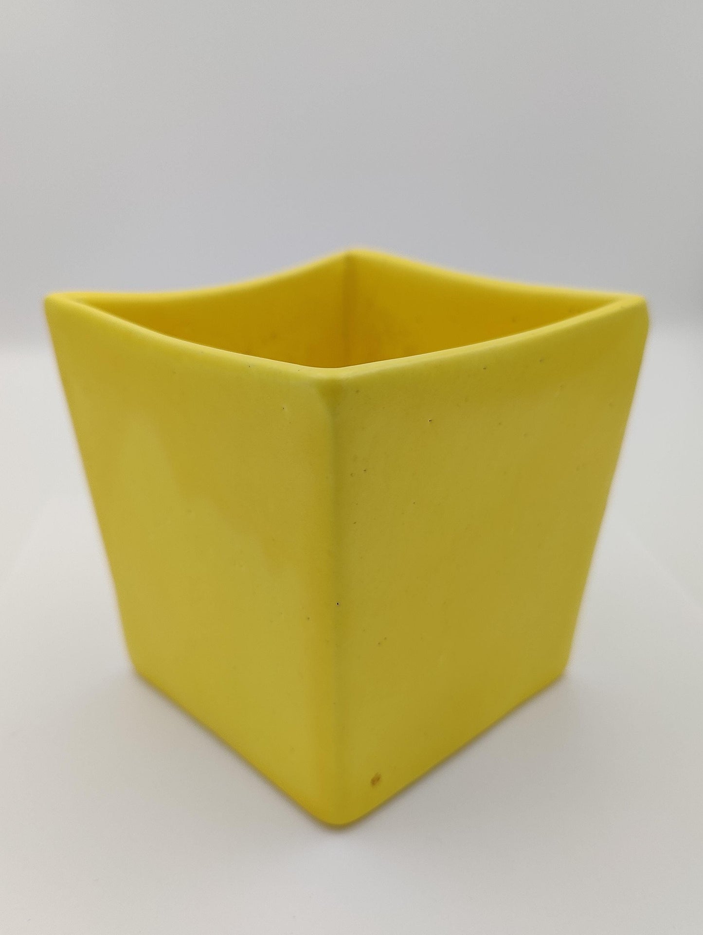 4"x3.5" 1950's HAEGAR USA 3716 Yellow Sand Square Cube Planter Bowl