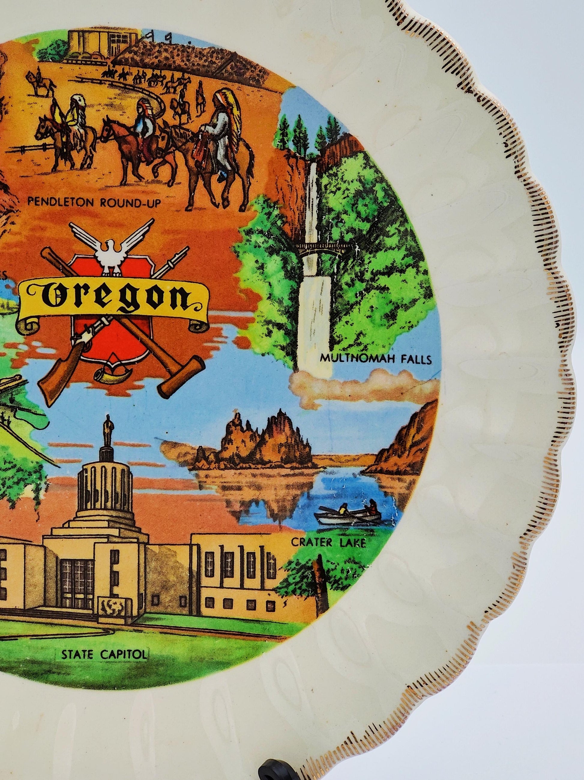 VTG 7.5"D Gold Rimmed Souvenir Plate Oregon State