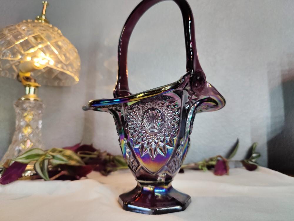 5"x6.5"x10" Iridescent Amethyst Carnival Glass Indian Heirloom