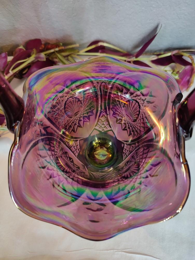 5"x6.5"x10" Iridescent Amethyst Carnival Glass Indian Heirloom