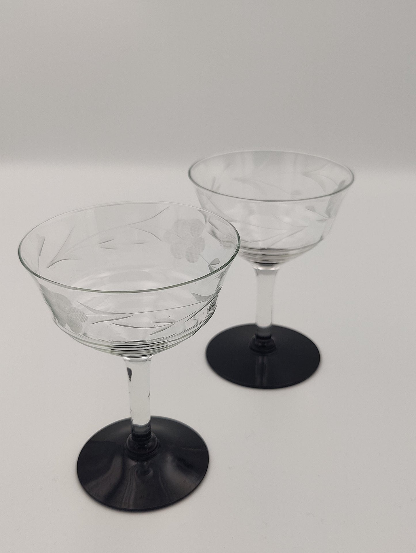 Vintage Floral Etched Cocktail Champagne Glasses with Black Base 2pc Set