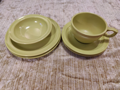 Vintage Prolonware Melmar Table Set Cups and Plates Mix