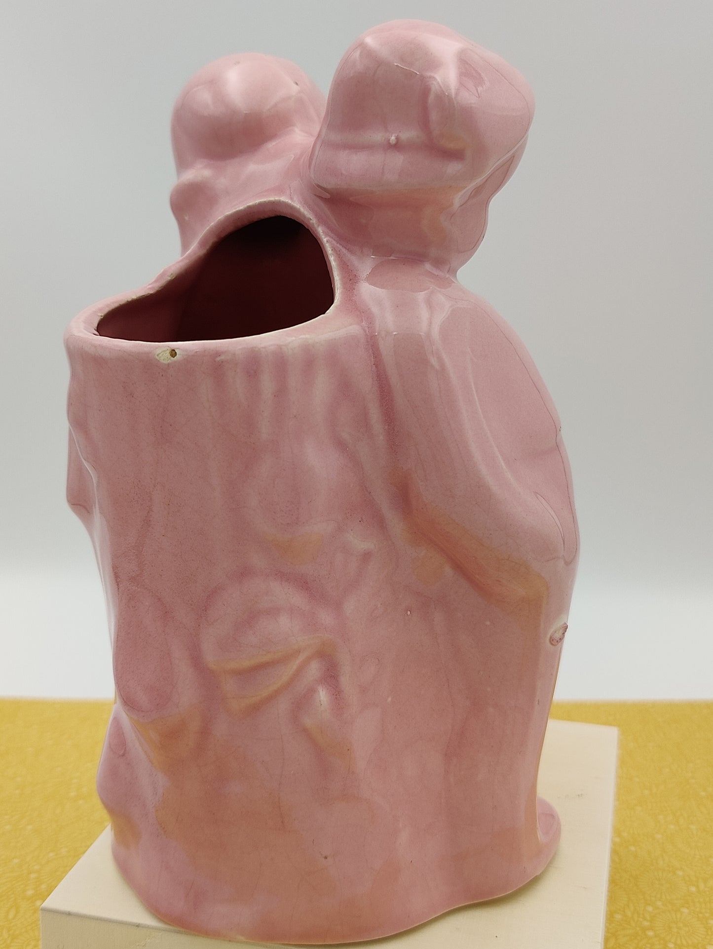 Shawnee Pottery Dutch Boy and Girl Pink Planter or Vase