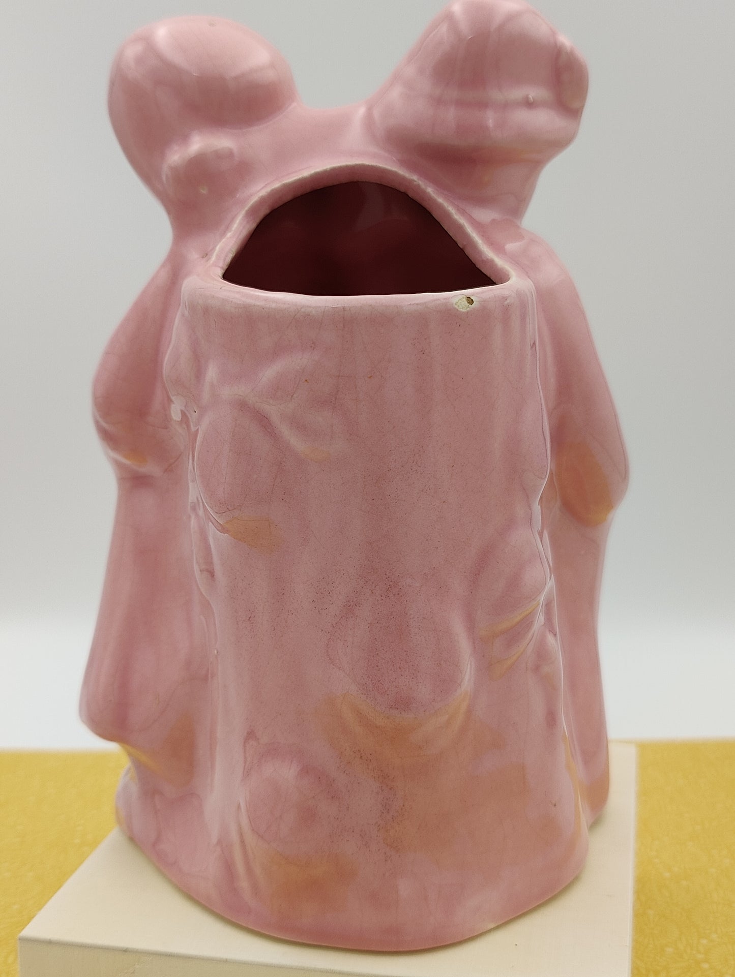Shawnee Pottery Dutch Boy and Girl Pink Planter or Vase