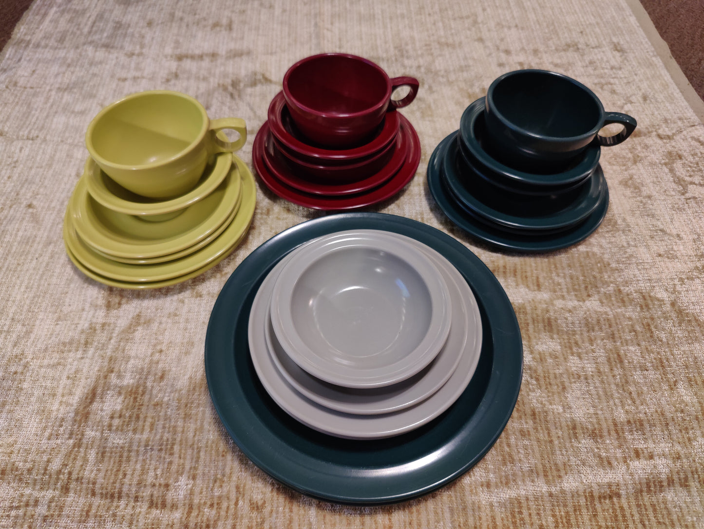 Vintage Prolonware Melmar Table Set Cups and Plates Mix